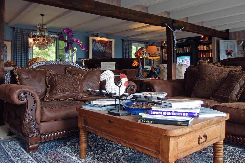 Le Petit Clocher Gite Touristique B & B サン・ソヴェ－ル・デ・モン エクステリア 写真