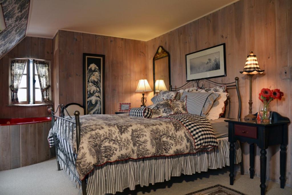 Le Petit Clocher Gite Touristique B & B サン・ソヴェ－ル・デ・モン 部屋 写真
