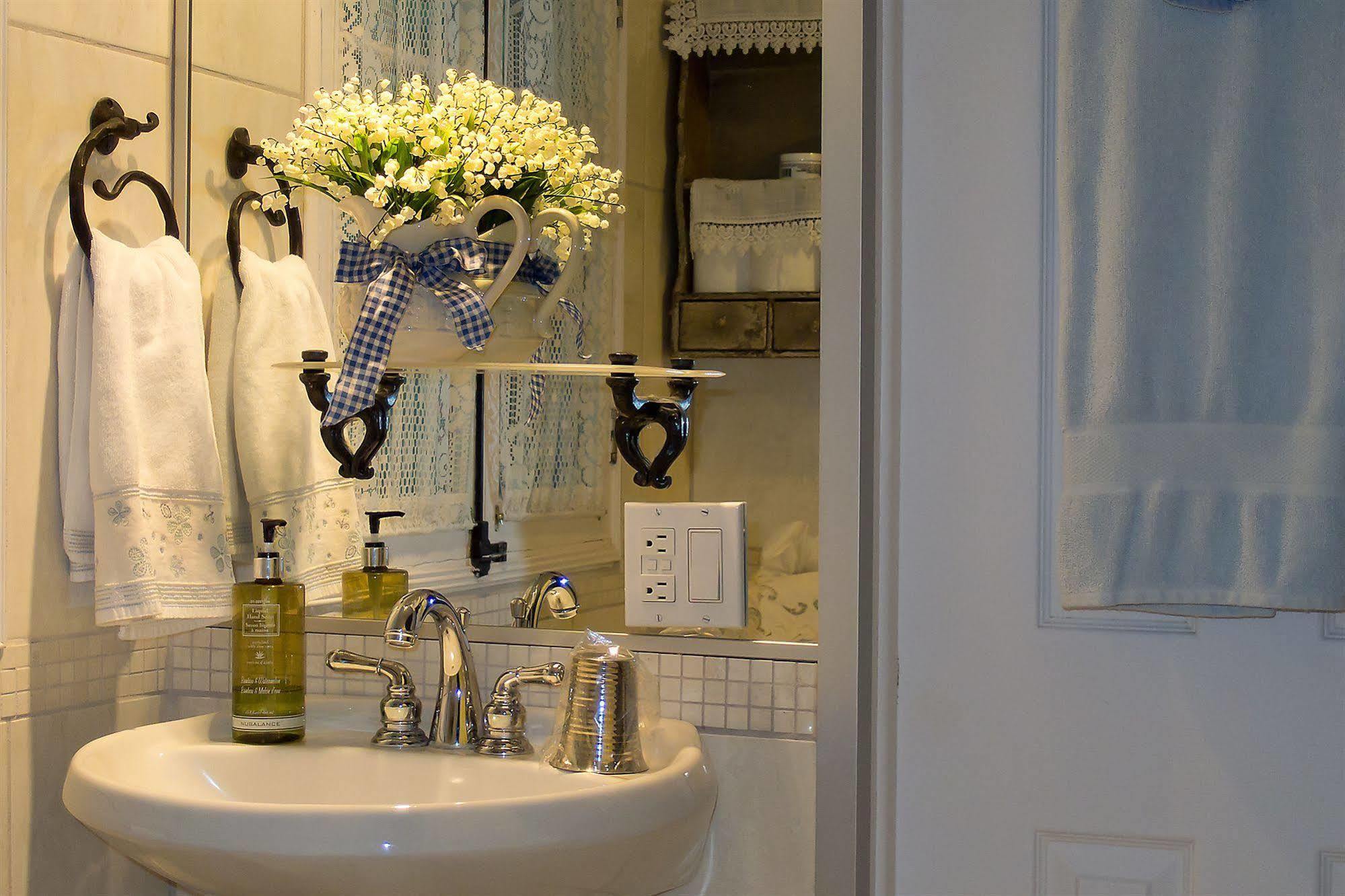 Le Petit Clocher Gite Touristique B & B サン・ソヴェ－ル・デ・モン エクステリア 写真